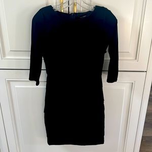 NWT! WHITE HOUSE BLACK MARKET Black Slimming Freestanding Petite 6 P